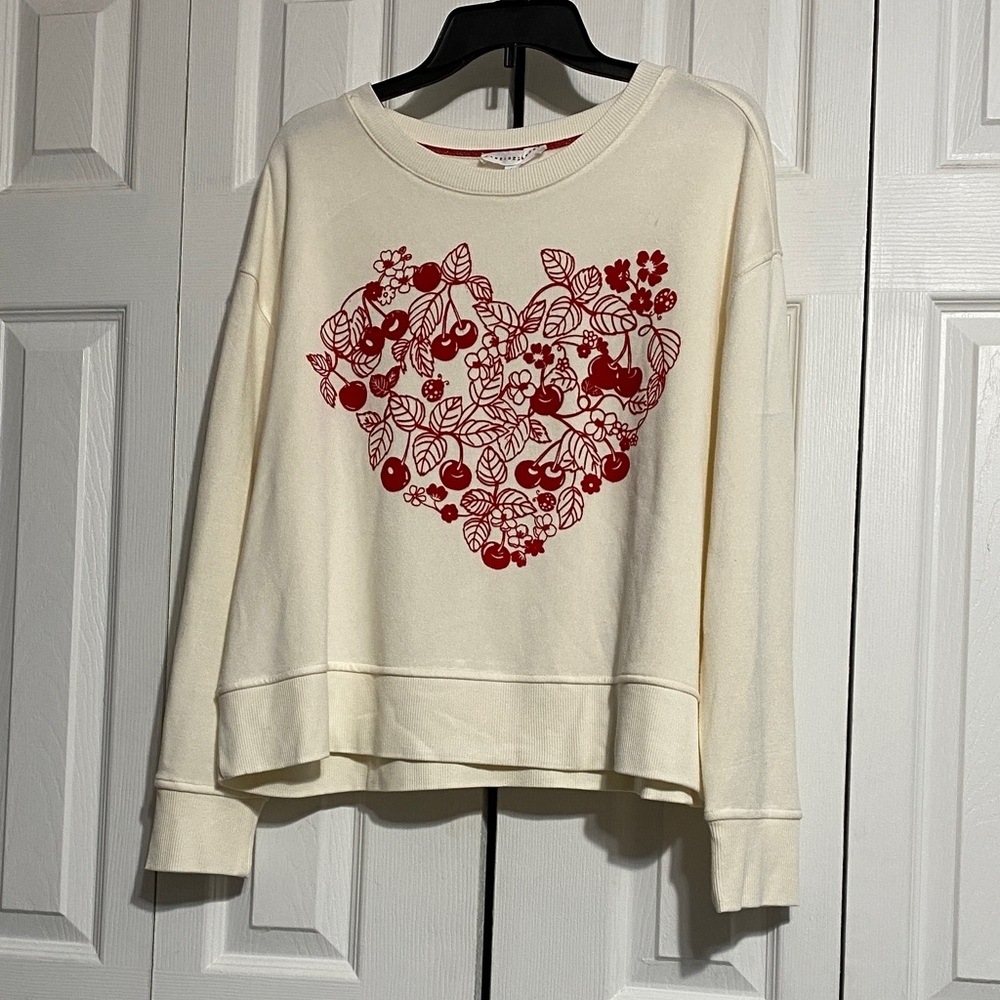Jane & Delancey soft Ivory Sweatshirt Red raised Heart cherry shirt Top LARGE